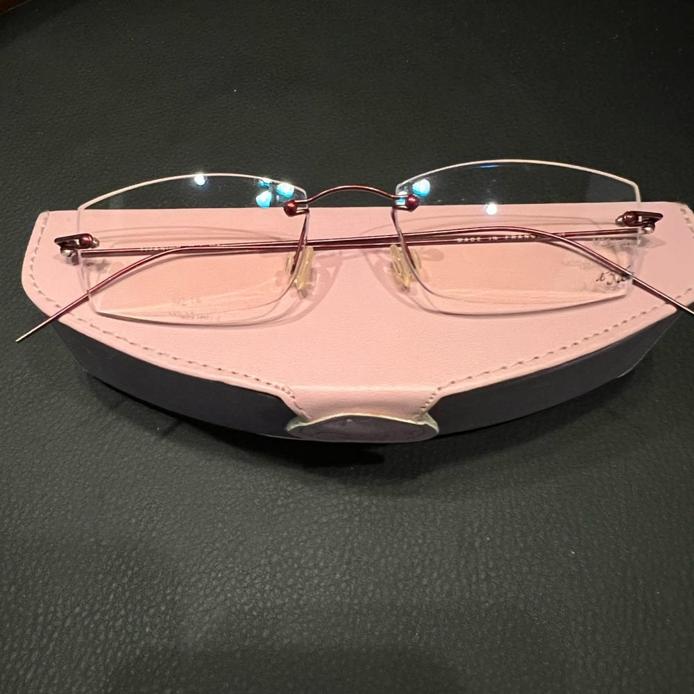 MÍNIMA RIMLESS TITANIUM CUSTOM EYEWEAR